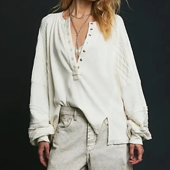 Free People We The Free May As Well Henley -Oversized Top NWT - Picture 3 of 12